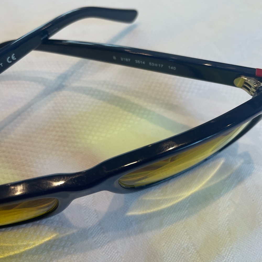 Burberry yellow lenses blue glasses - Picture 6 of 8
